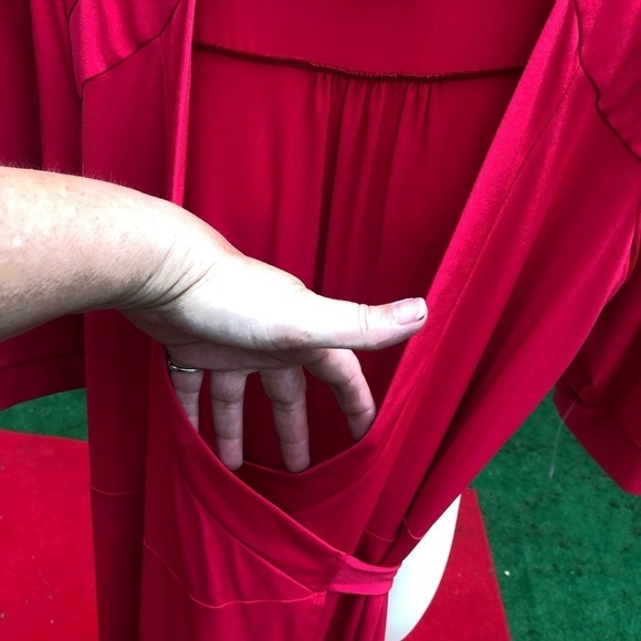 Merona size medium red true wrap dress 3/4 sleeves with stretch NWOT - Picture 10 of 14